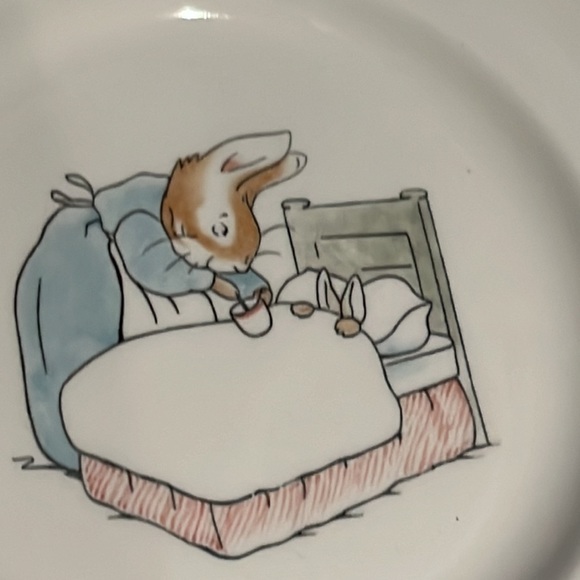 Wedgwood Peter Rabbit Plate w/ Peter in Bed w/ camomile Tea Original box. - Picture 3 of 15